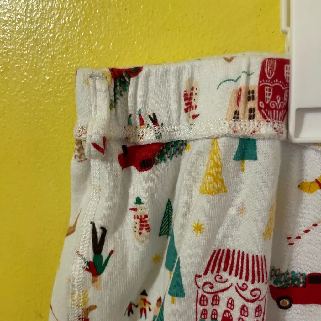 Festive Print Pajamas - Image 3