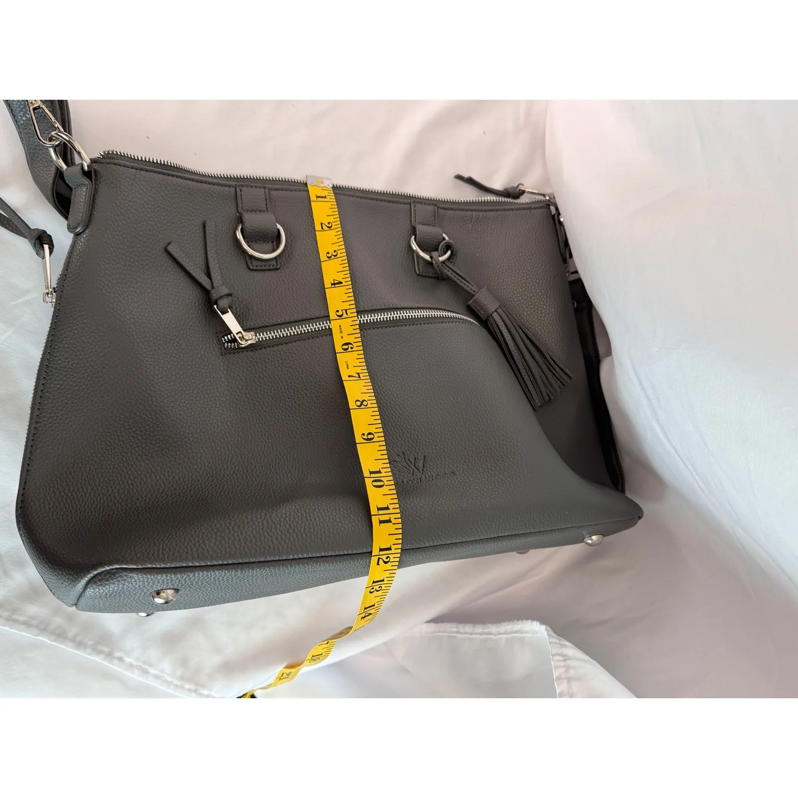 Willow Wood Gray Tote Bag Crossbody‎ Purse Front Pocket Tassel Accent - Image 5