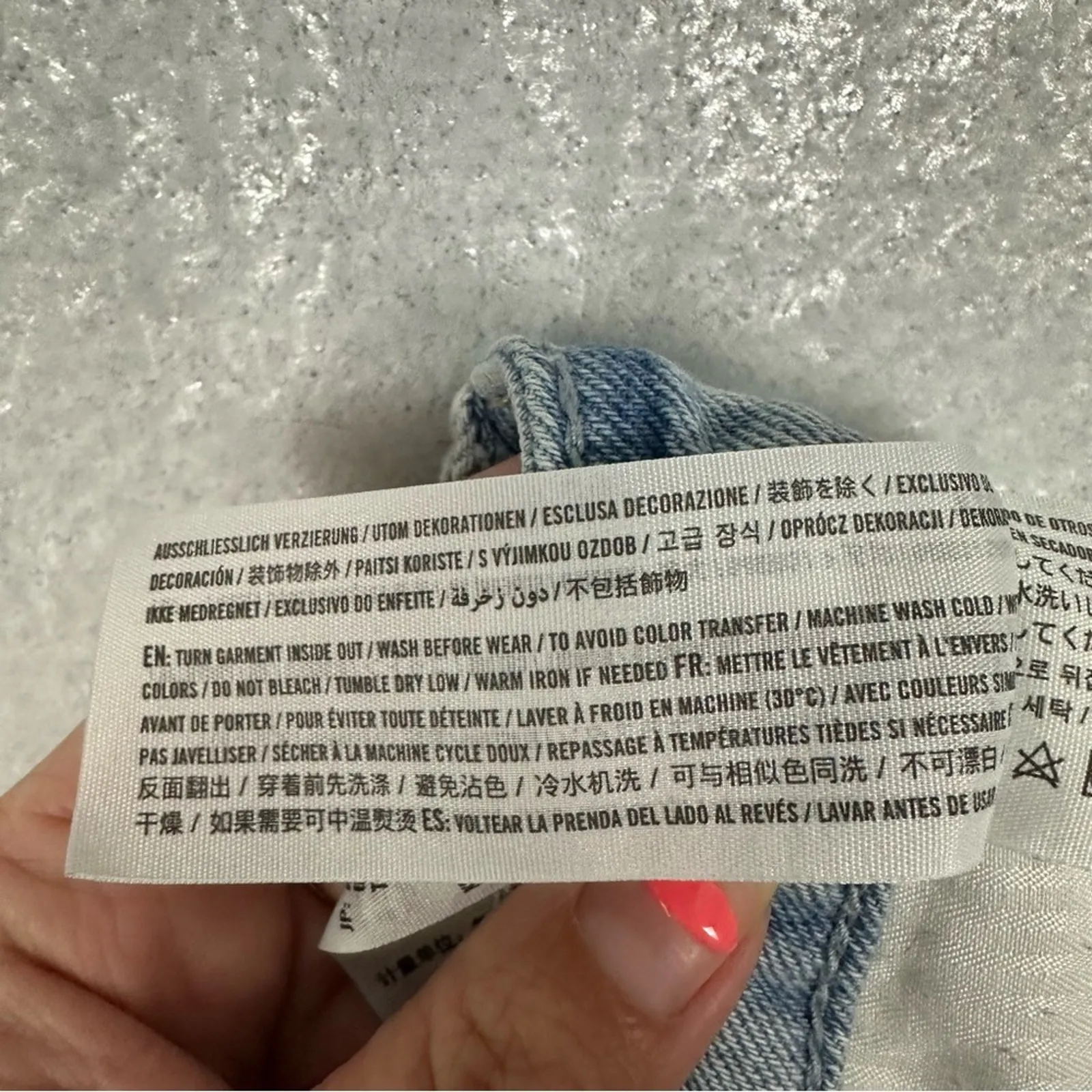 Hollister Ultra High Rise Mom Jeans Vintage Stretch Raw Hem Light Wash Size 15R - Image 8