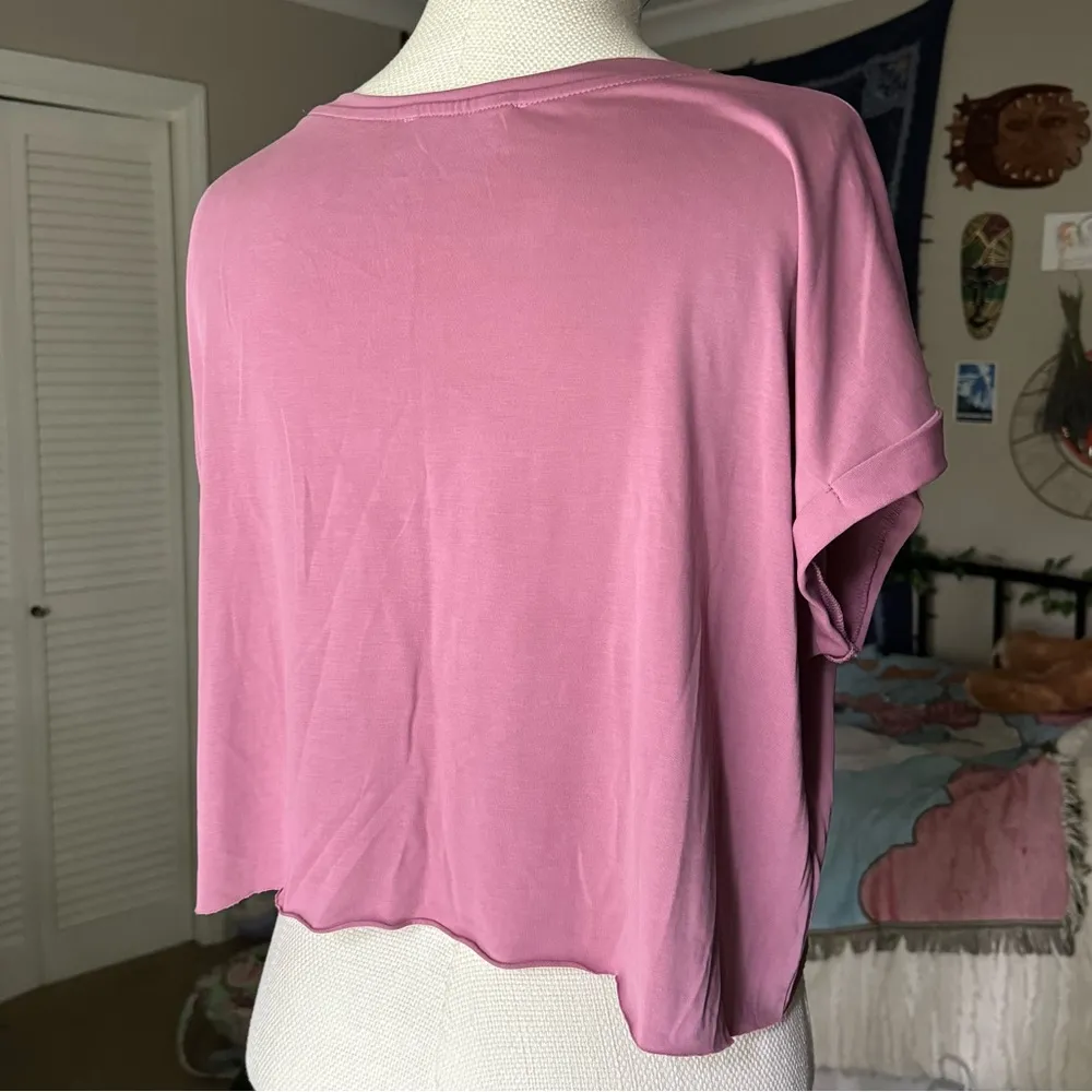 cropped top - Image 2