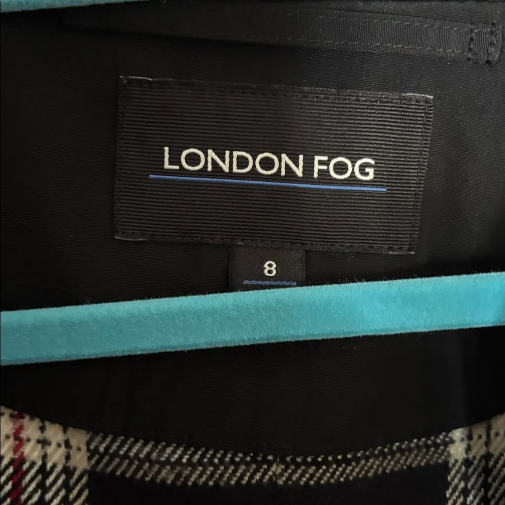 London Fog Black Coat with removable Plaid lining size 8 - Image 2