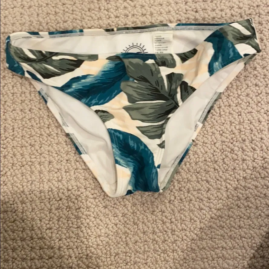 leafy bikini bottoms - Image 4