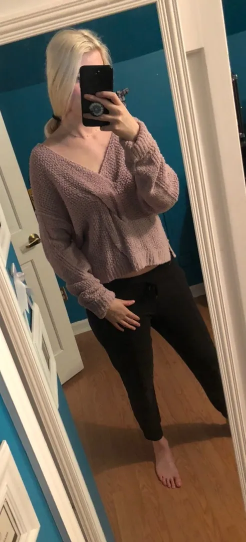 Free People V-neck Sweater - Image 5