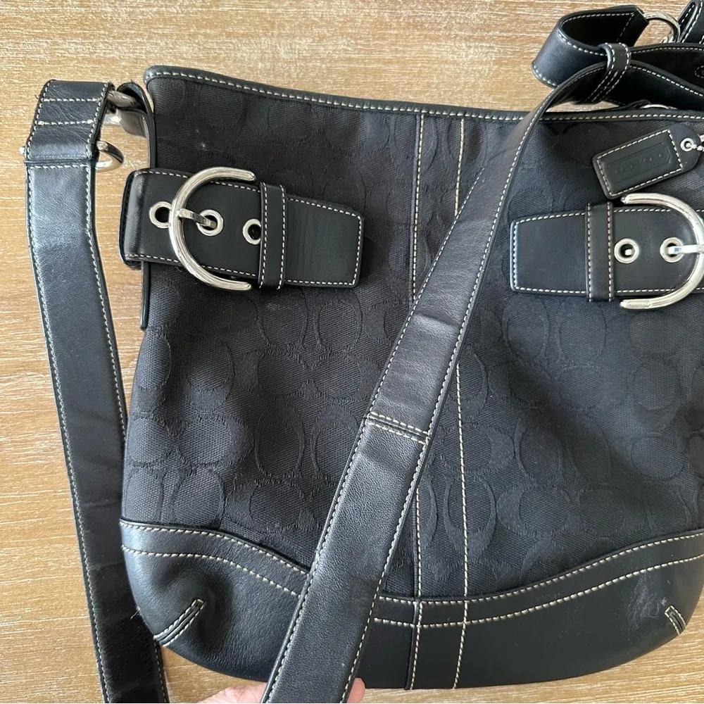 Vintage Coach Black Signature Crossbody Soho Handbag - Image 6