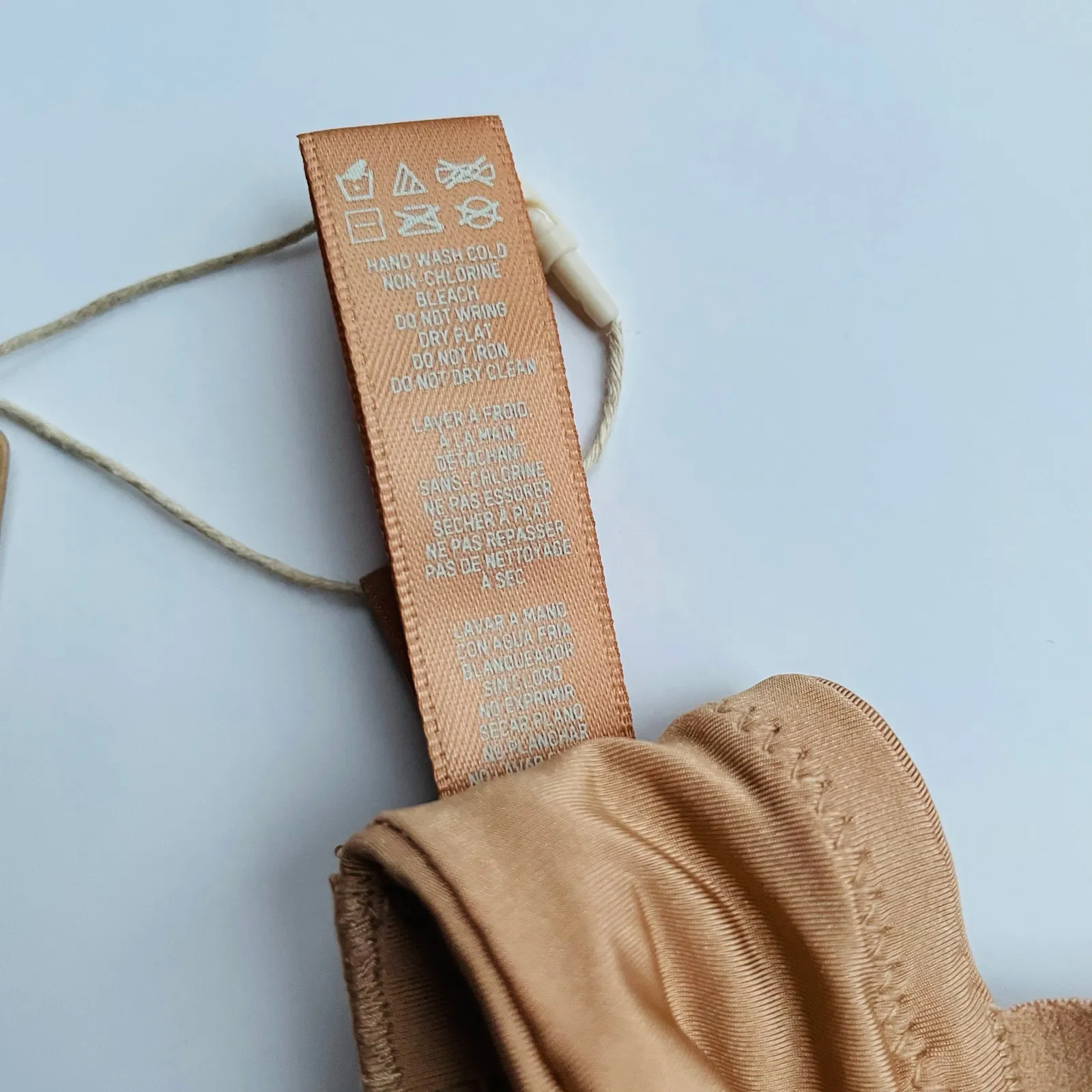 SKIMS  Wireless Form Lightly Lined Bra Ochre Size 38D - Image 7