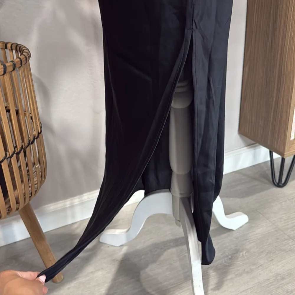 nwt // a new day satin vneck spaghetti strap maxi dress with side slit - Image 7