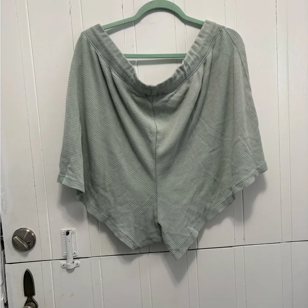 Gap Women's Sage Green Waffle Set - Image 6