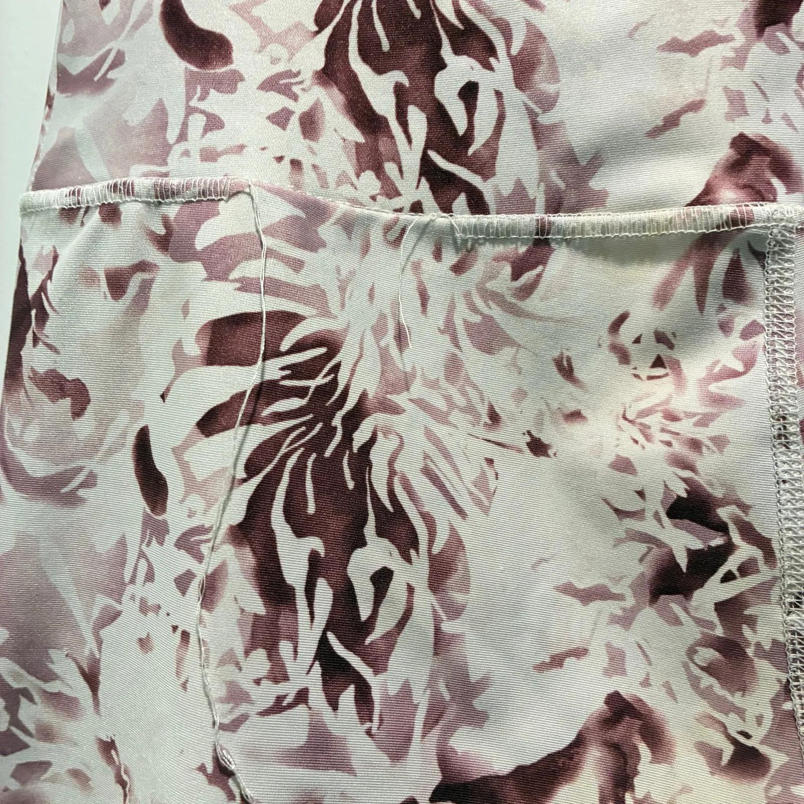 Leggings Athletic Workout Athleisure Yoga Pants Floral Pink Mauve Flaws Size none - Image 5