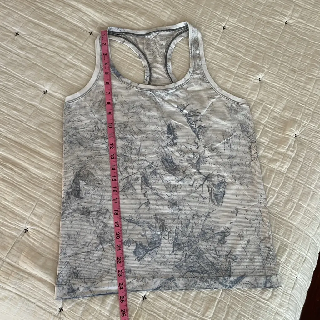 LULULEMON Swiftly Tech Racerback 2.0 in Multi Dye White / Grey / Black Size 10 - Image 10