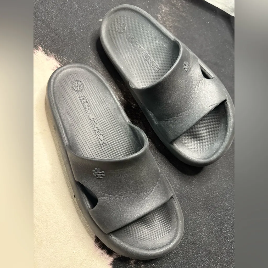 Tory Burch 🖤 Shower Slides•Black•Size:9🖤 - Image 2