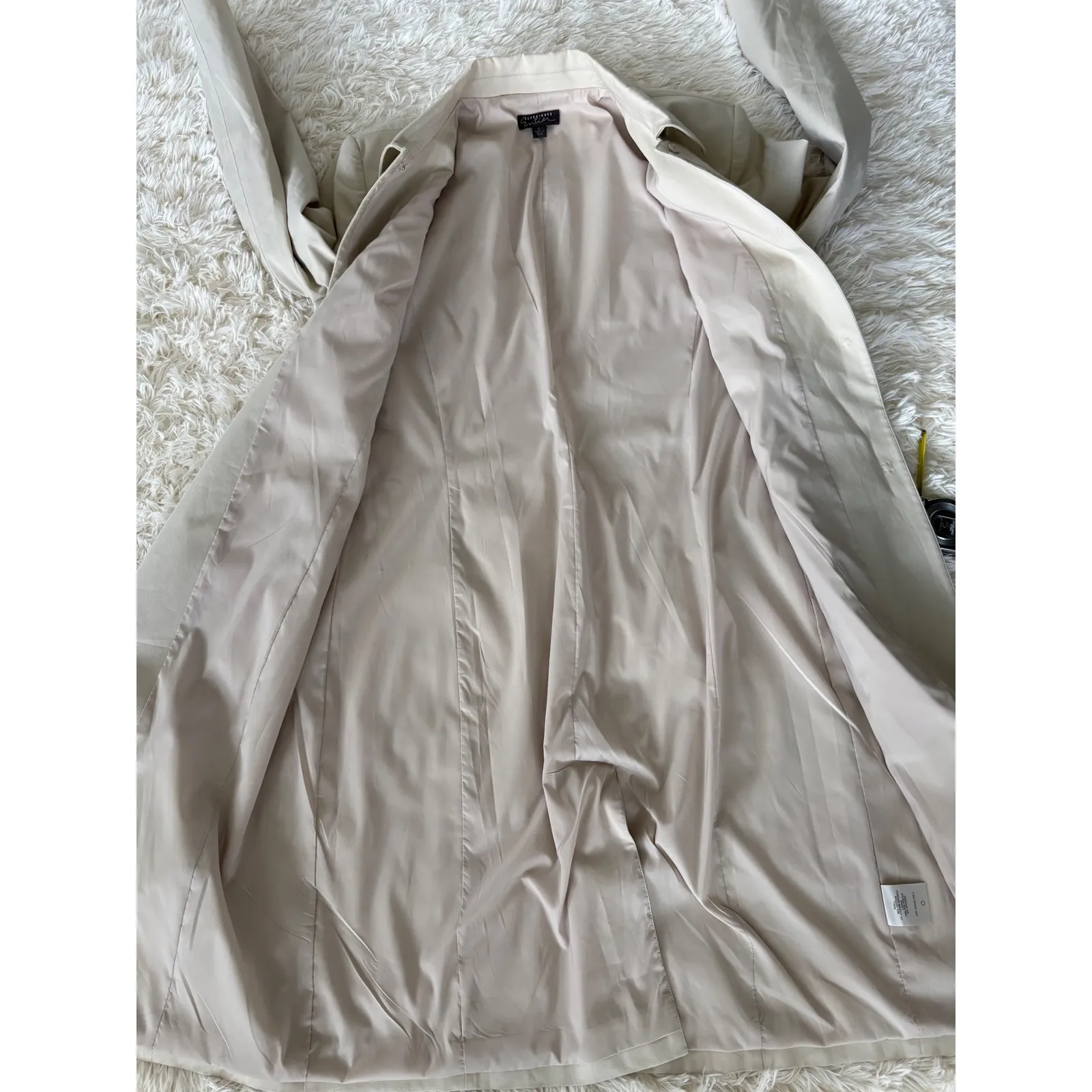 Classiques Entier Vintage Women's Beige Trench Coat, Collared, Size Large - Image 6