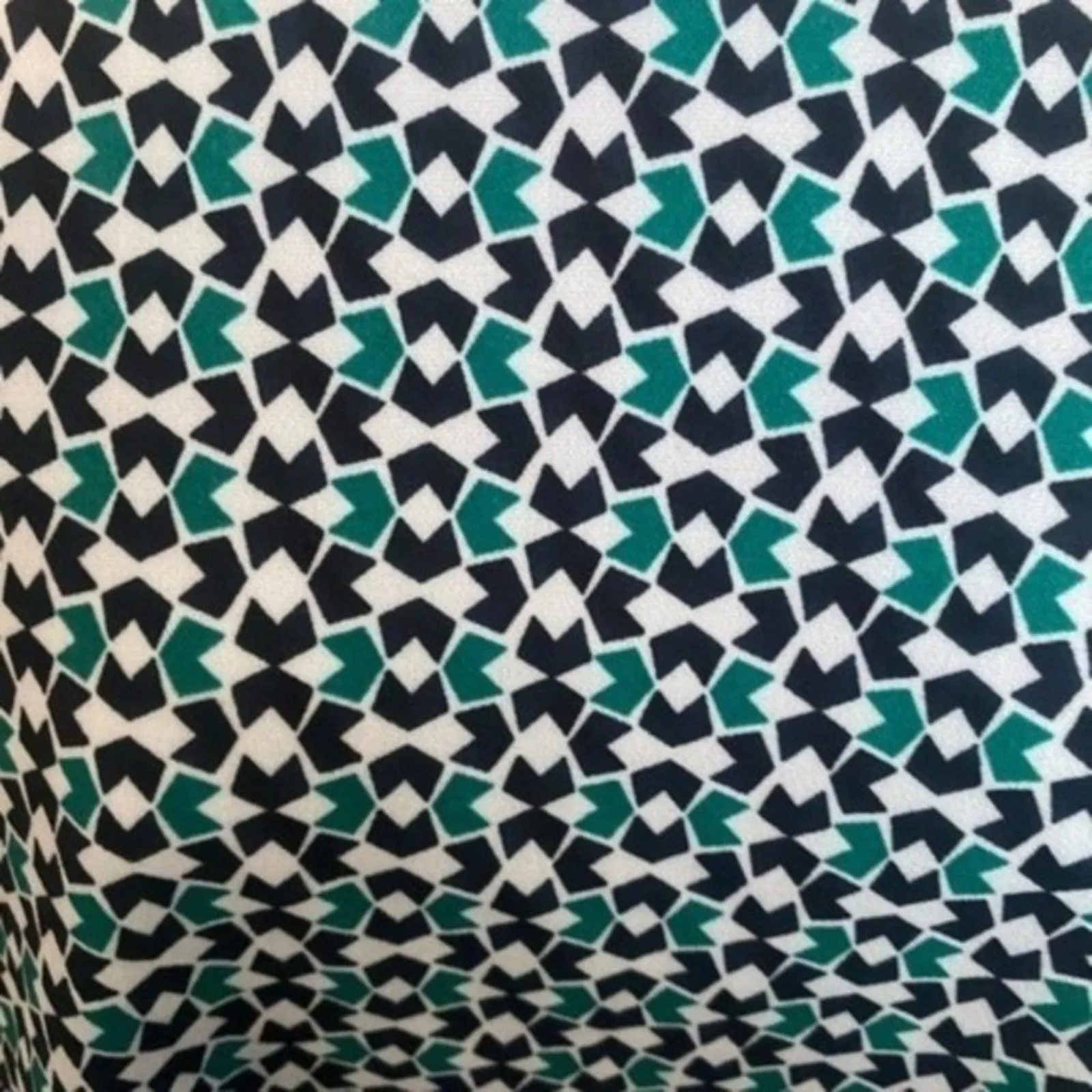 Melloday Green‎ and Black Geo Print Top Medium - Image 10