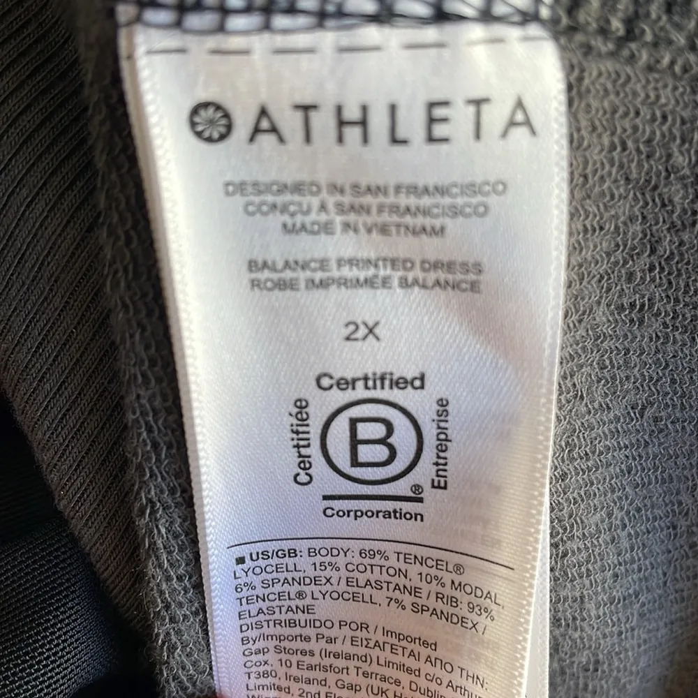 Athleta Balance Printed Sweatshirt Dress Black Camo - Image 7