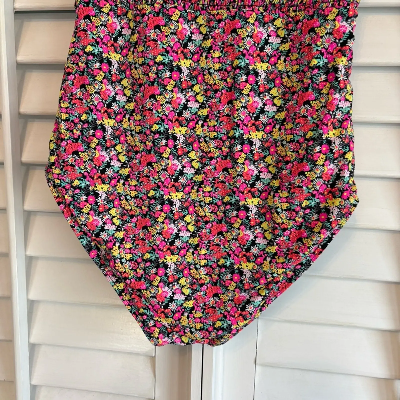 Baltic‎ Born Nikki Black And Pink Floral One Piece Swimsuit Size Medium - Image 5