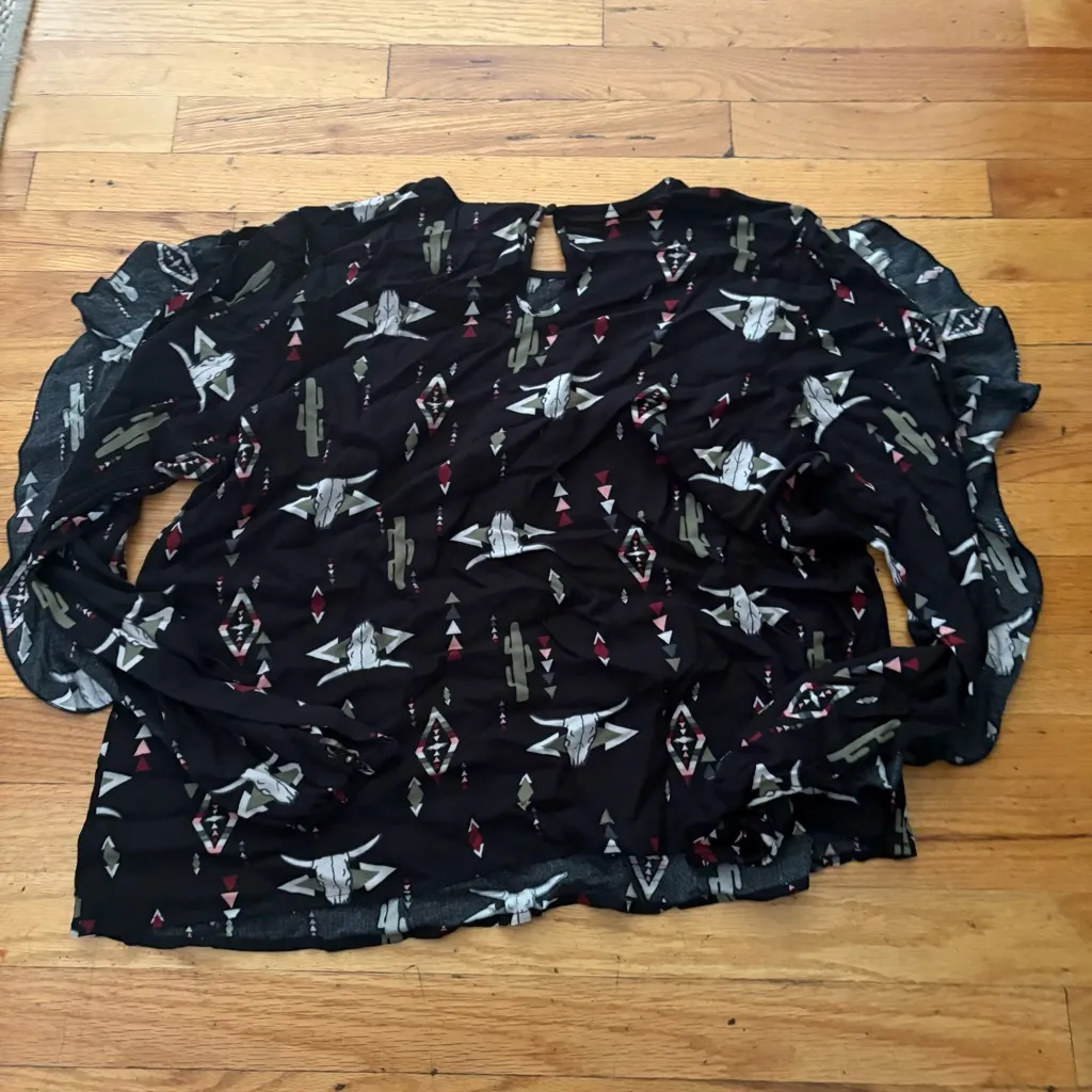 Ariat Blouse  Size Medium - Image 7