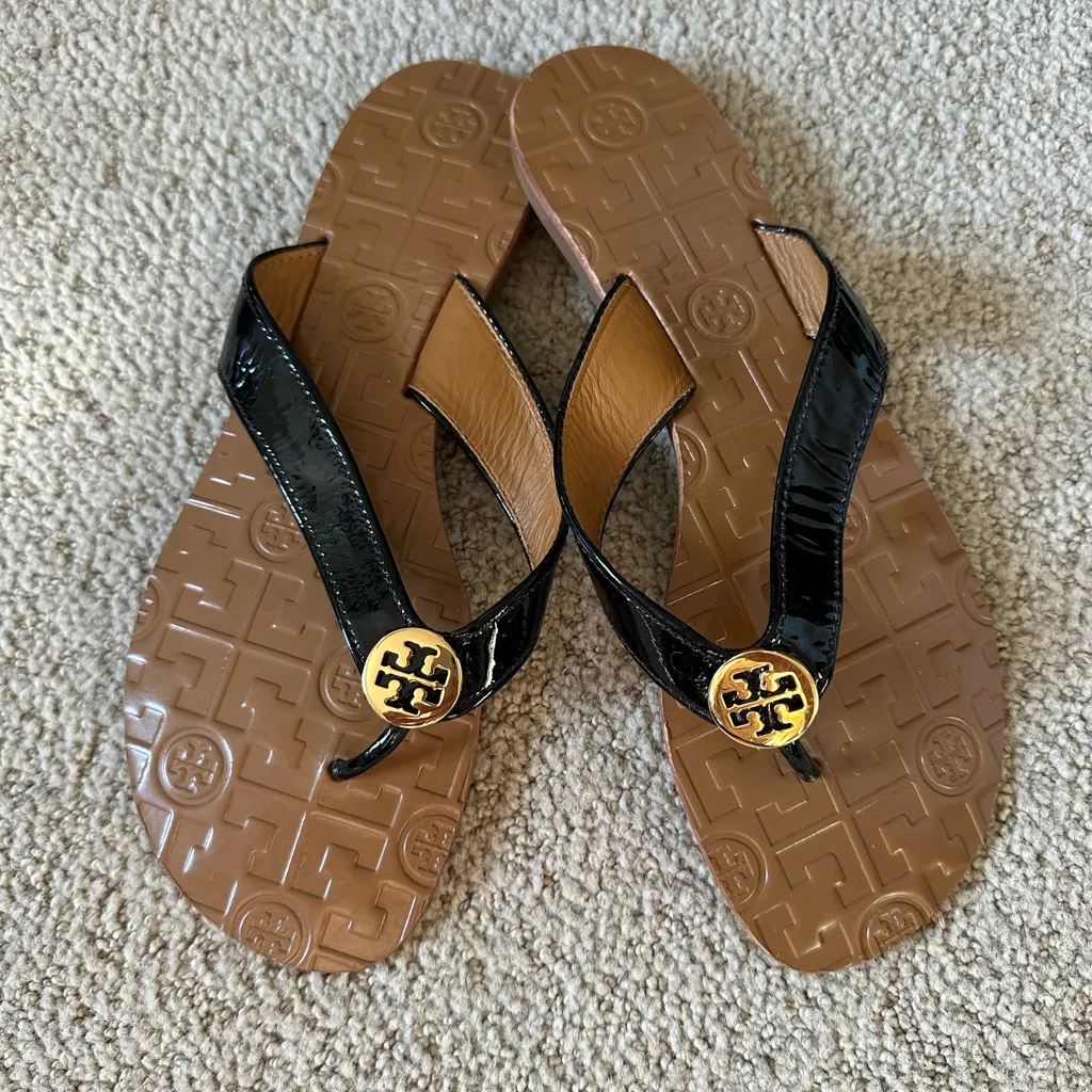 NWOT Tory Burch Thora patent leather sandals - Image 2