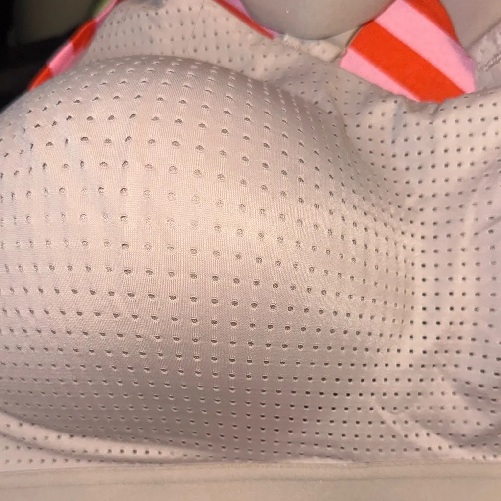 VSX
Lightweight Mesh Sports‎ Bra Tan Size undefined - Image 5