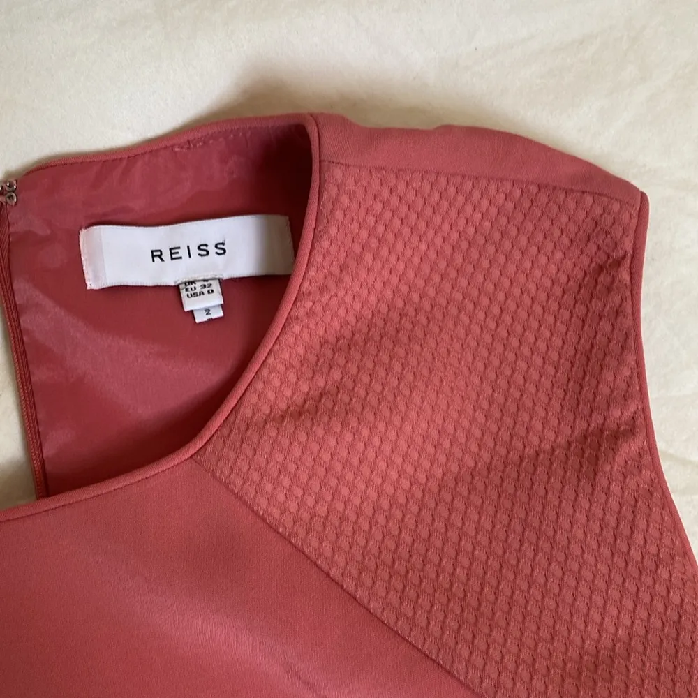 Coral Peachy “Swirl”  Dress Size 0 - Image 4