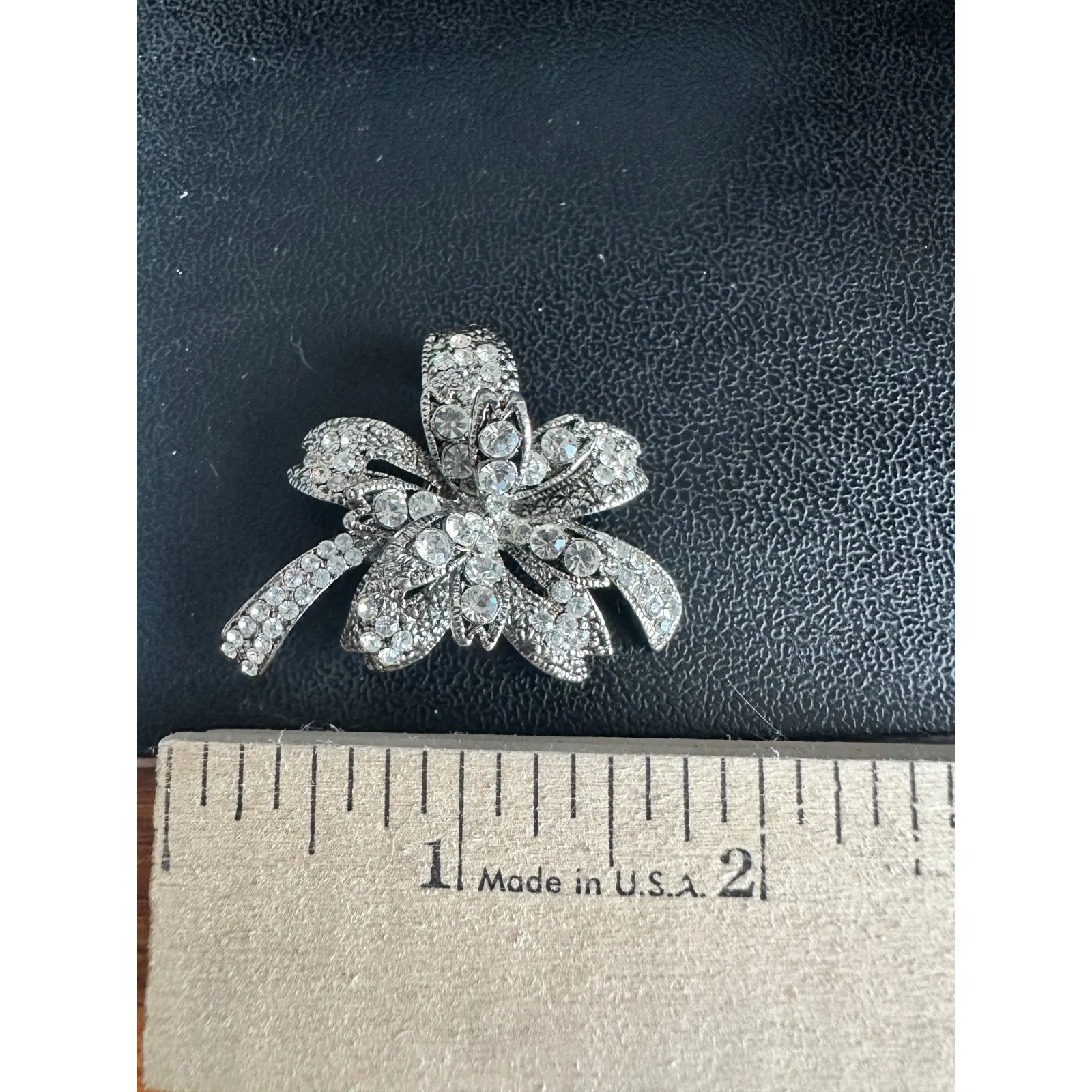 Vintage Rhinestone Statement Bow Brooch Silver Bridal Pin - Image 4