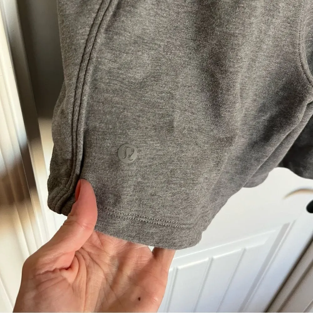 Lululemon All Yours High Rise Short *7"
Heathered Core Medium Grey - Image 9