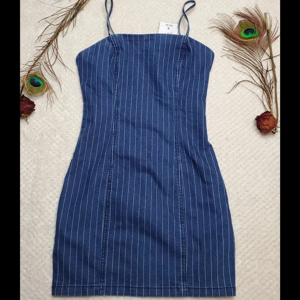 Forever 21 Denim Striped Dress - Image 2