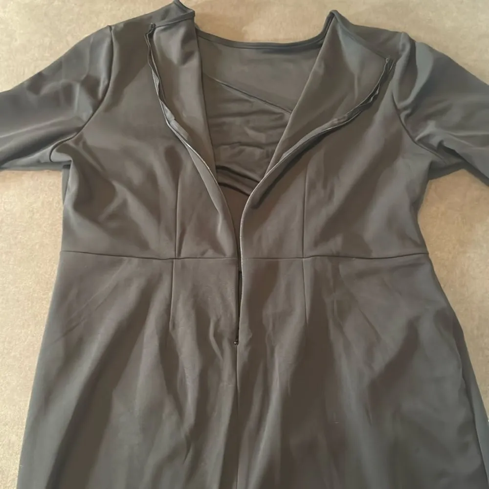 Women’s Black Asymmetrical Ruffled Midi Dress 3/4 Sleeve Zip Back Size 2XL NEW - Image 7