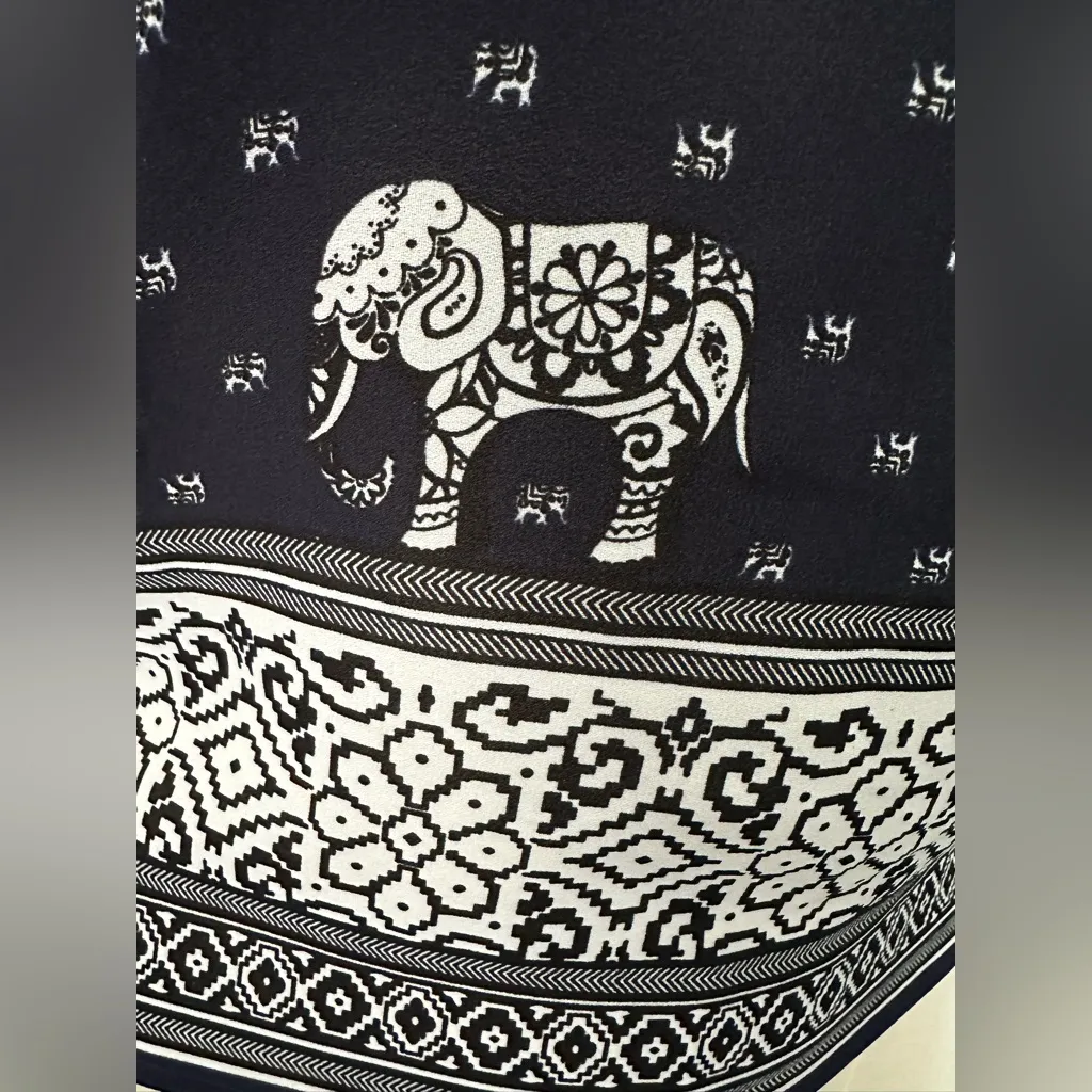 A'Gaci Elephant Print Button Back Blouse-Black & White (1081) - Image 9