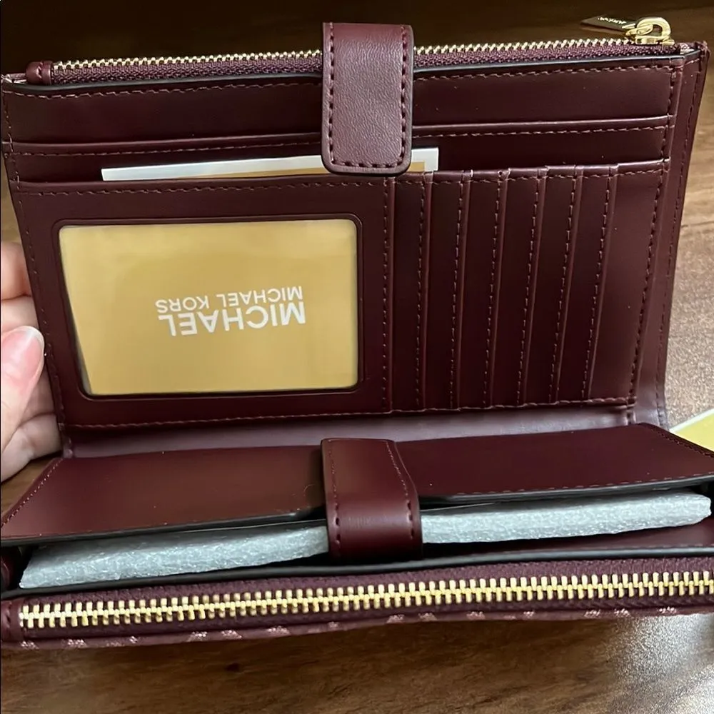 NWT Michael Kors Jet Set Wristlet Purple - Image 5