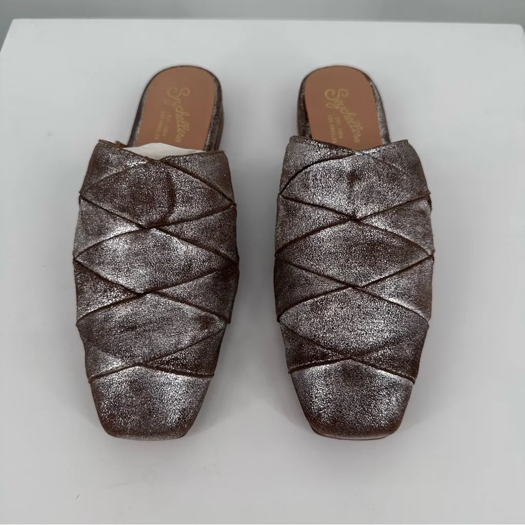 Seychelles To Die For Metallic Pewter Leather Mules size 6 New in Box Flats - Image 5