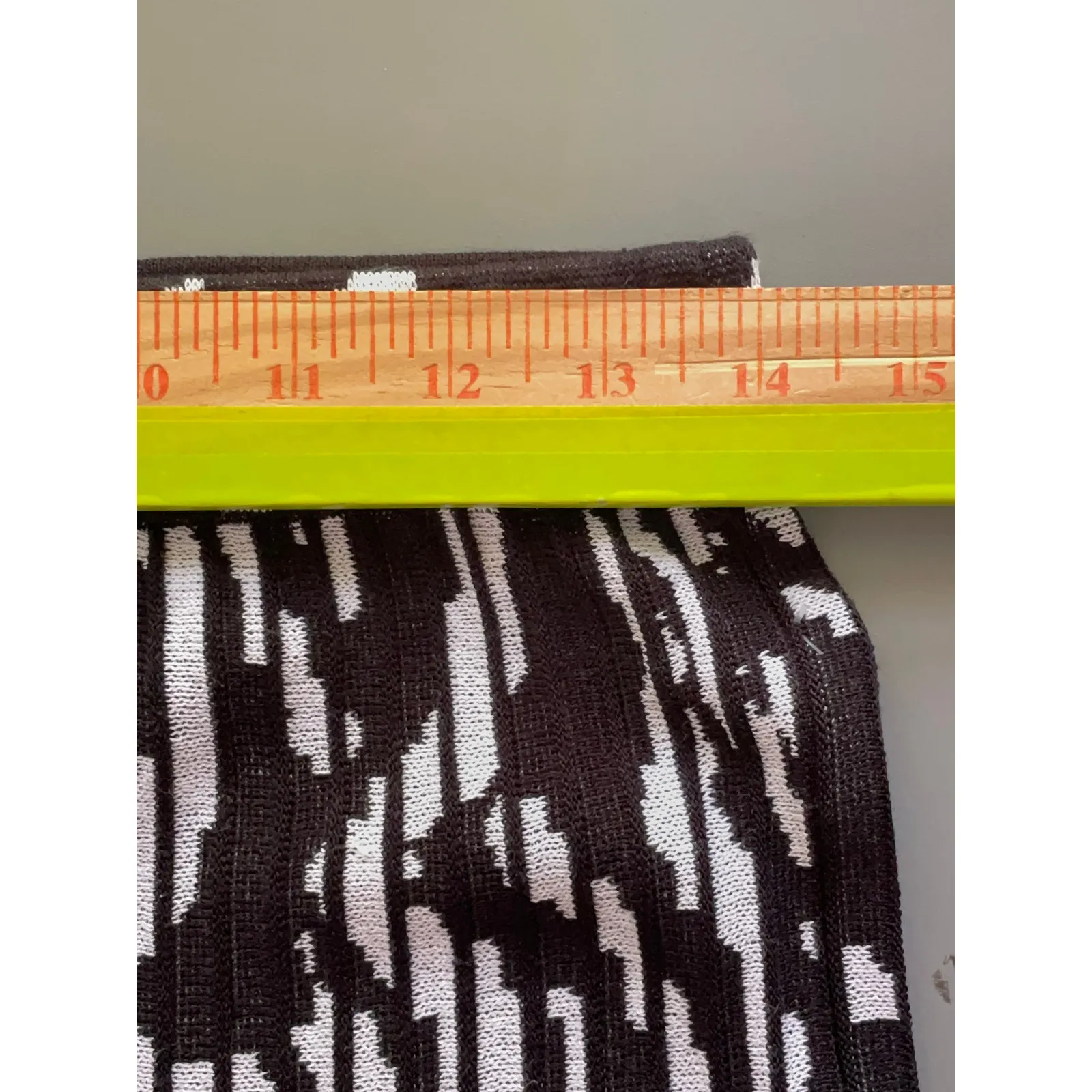 Misook Rayon Polyester Black White Knit A line Pullon Midi Skirt Size XS - Image 7