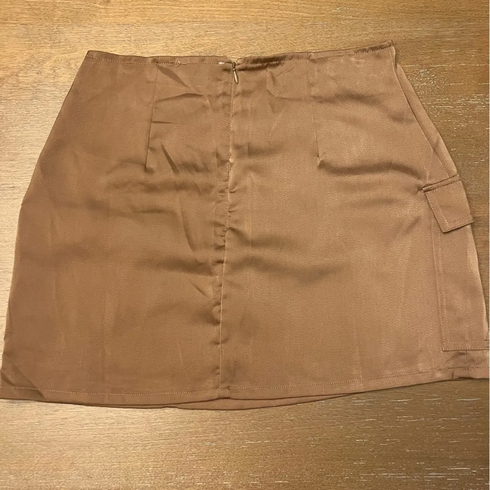 NWT PacSun Brown Cargo Satin Mini Skirt - Image 2