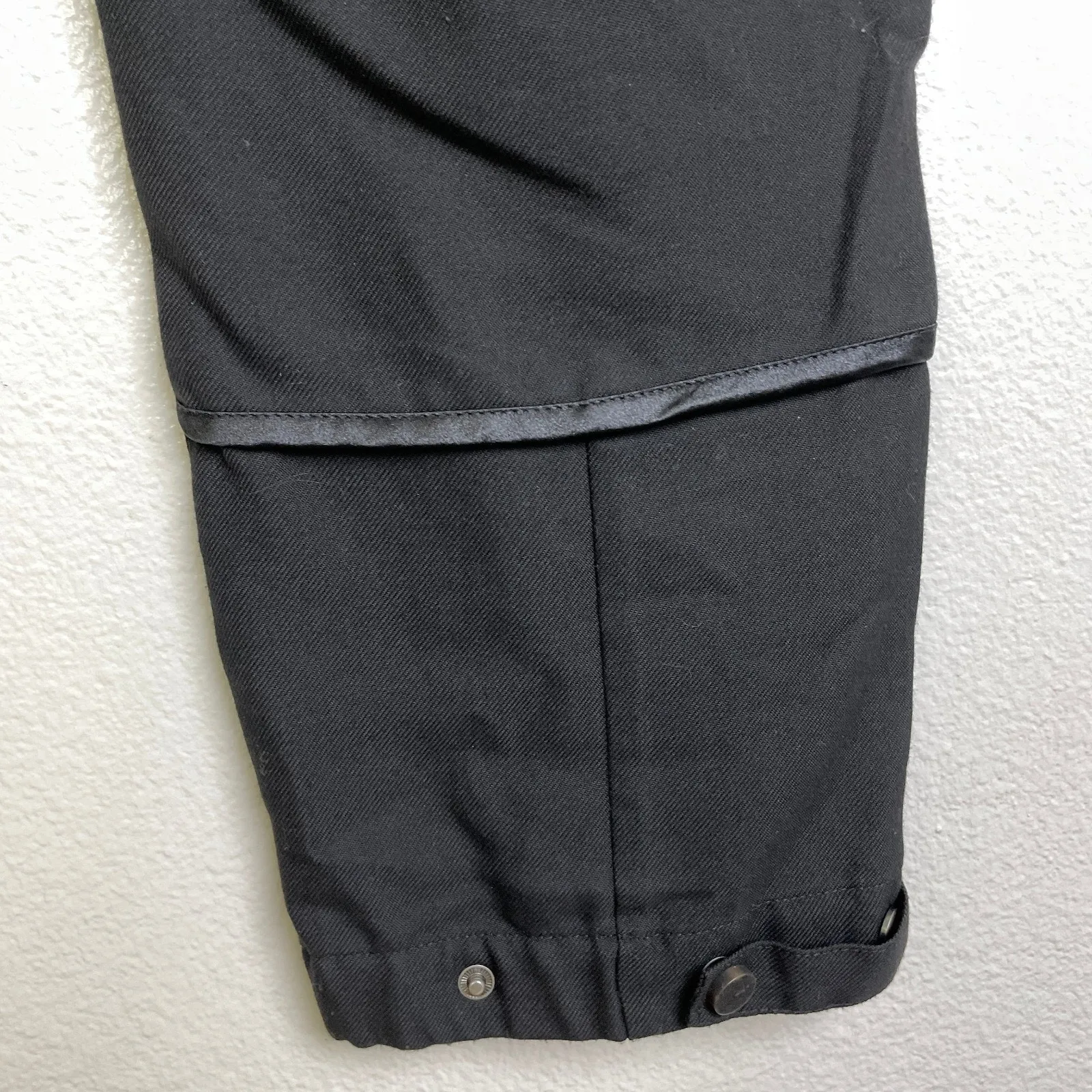 Me + EM Moto Pants Womens 10 Black Cropped Satin Trim Casual Cargo Snap - Image 8