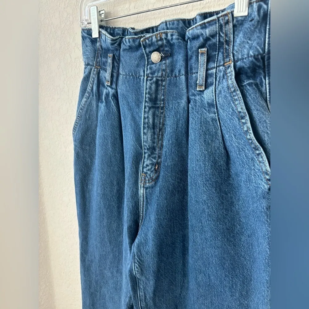 Abercrombie and Fitch High Waisted Paper Bag Mom Jeans - Image 4