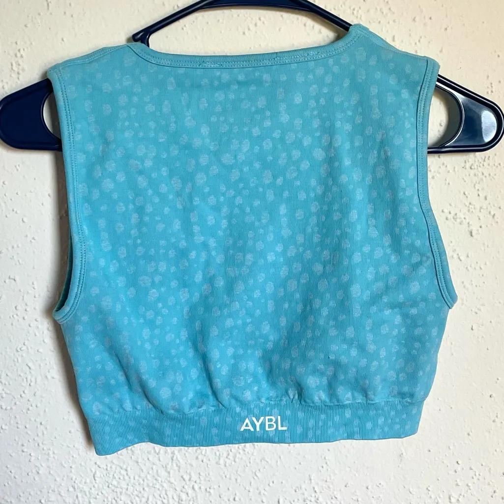 AYBL Seamless Crop Top - Image 5