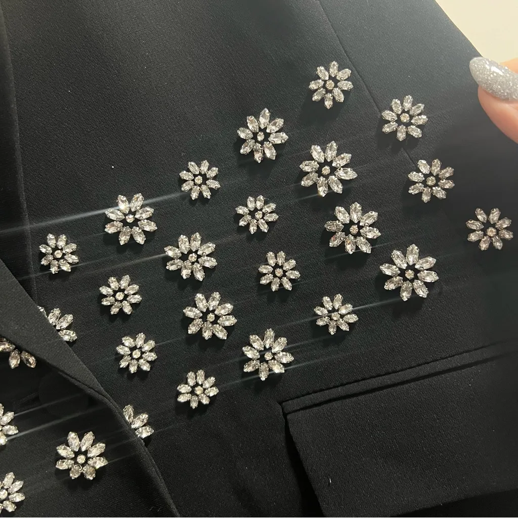 NEW NWT Cinq A Sept Loisa Crystal Embellished Crepe Blazer Jacket In Black - Image 7