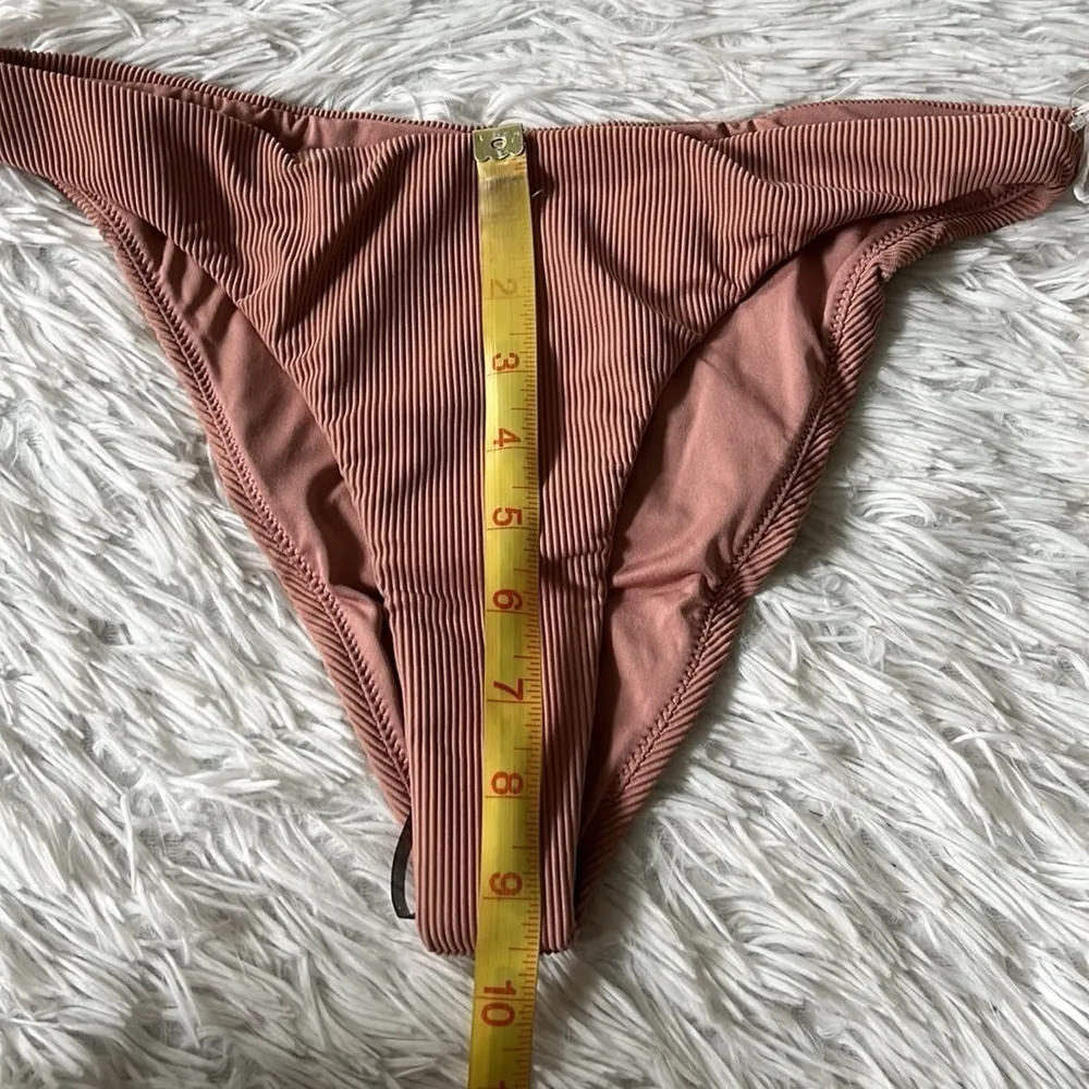 New Good American Ribbed Better bikini top in desertrose001 size Medium - Image 6