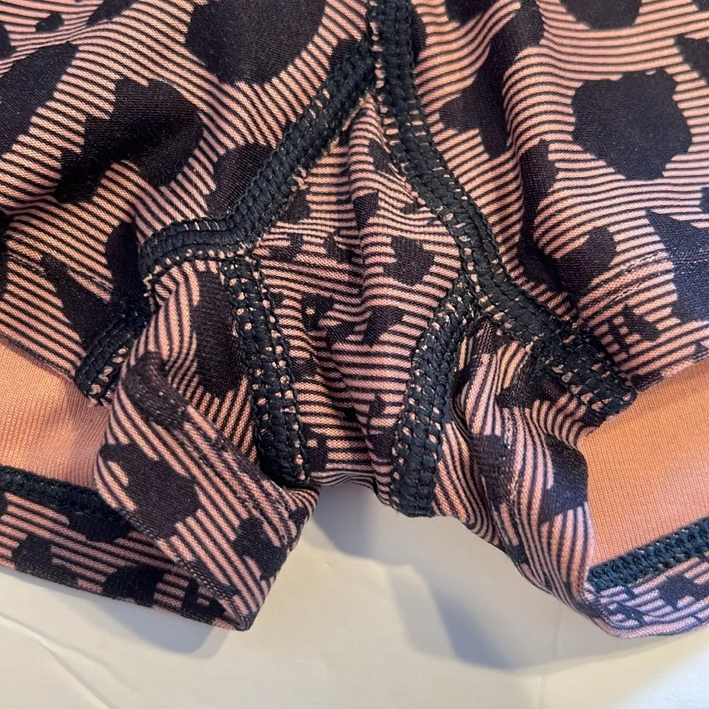 Nike Shorts Womens XS Leopard Animal Print Mini Activewear Athletic Performance - Image 4