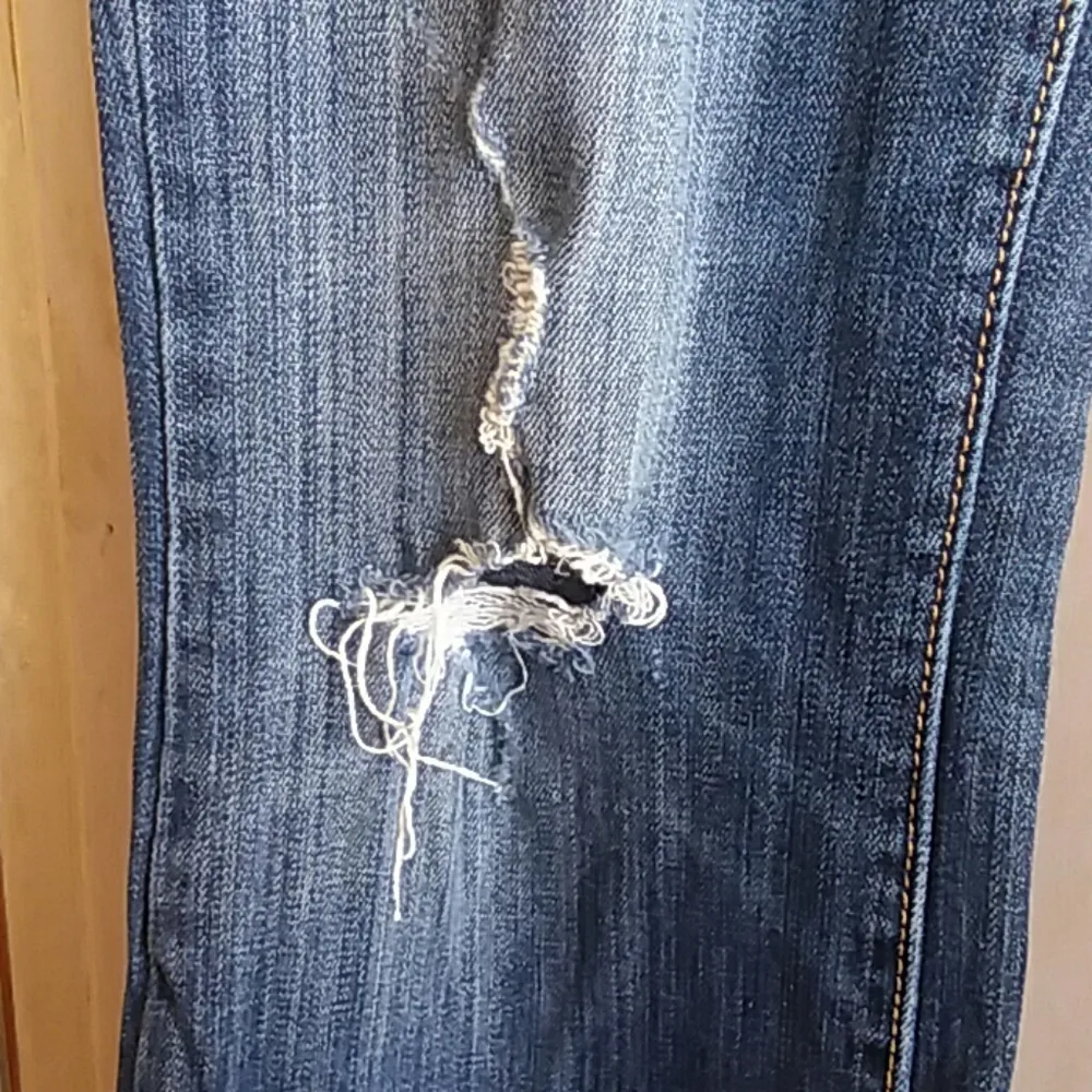 American Eagle Favorite Boyfriend Distressed Short - Image 2