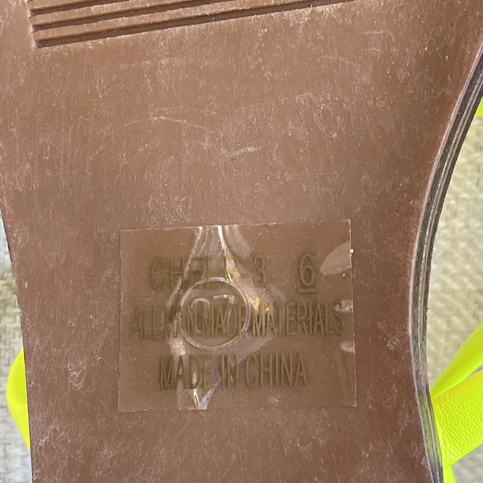 AMS Size 6 Cheer Neon Yellow Snakeskin Ankle Strap Sandals - Image 10