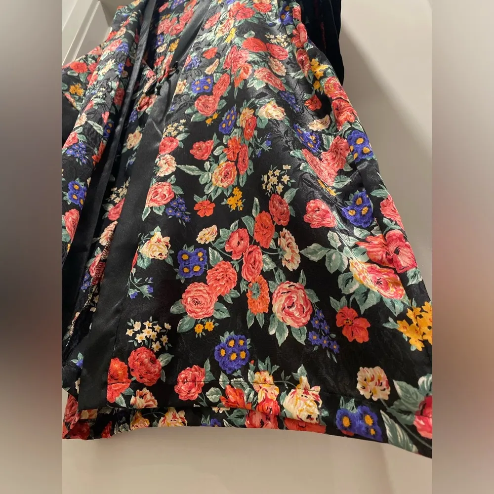 VTG 80s 90s L.A. Intimates Black & Multicolor Satin Floral Kimono Robe - Image 16