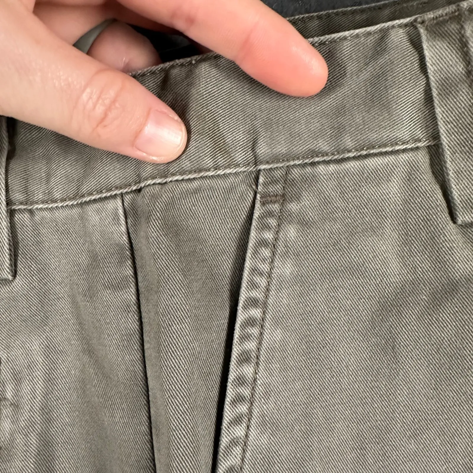 Calvin Klein Jeans Chino Shorts Womens 10 Gray Regiment Twill Shorts *Spots NWT - Image 12