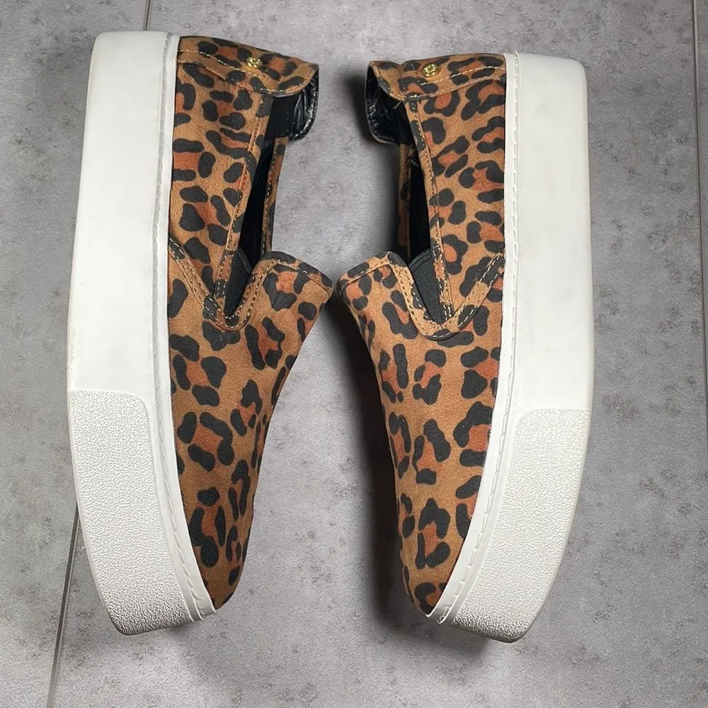 BCBGeneration  women’s leopard print slip on platform sole excellent‎ condition 9 - Image 5