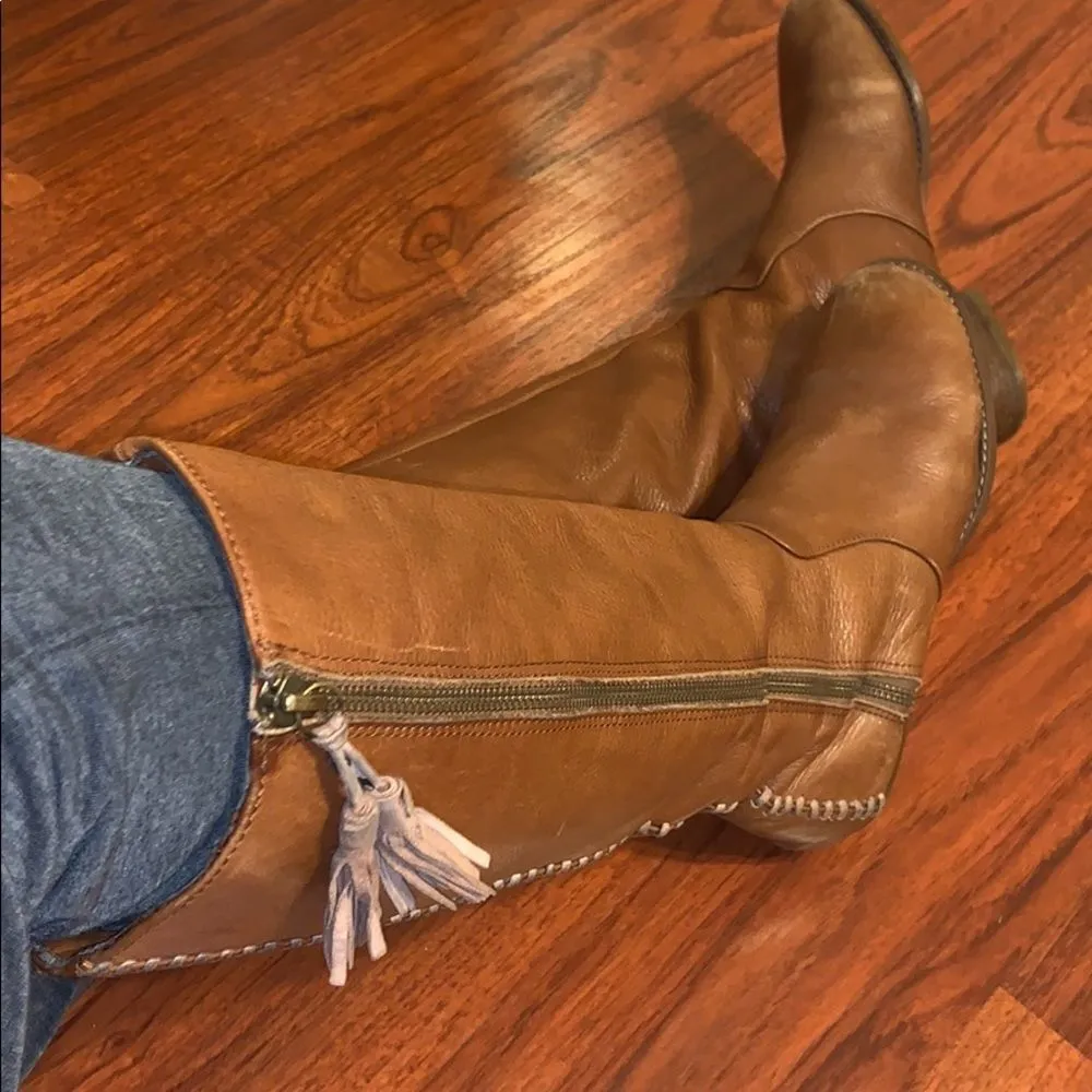 Brown Zip Up Boots Size 5.5 - Image 4