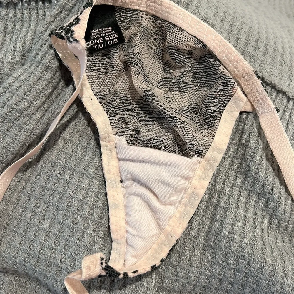 VS 2-piece lingerie set w/matching panty 36D/ OS - Image 8