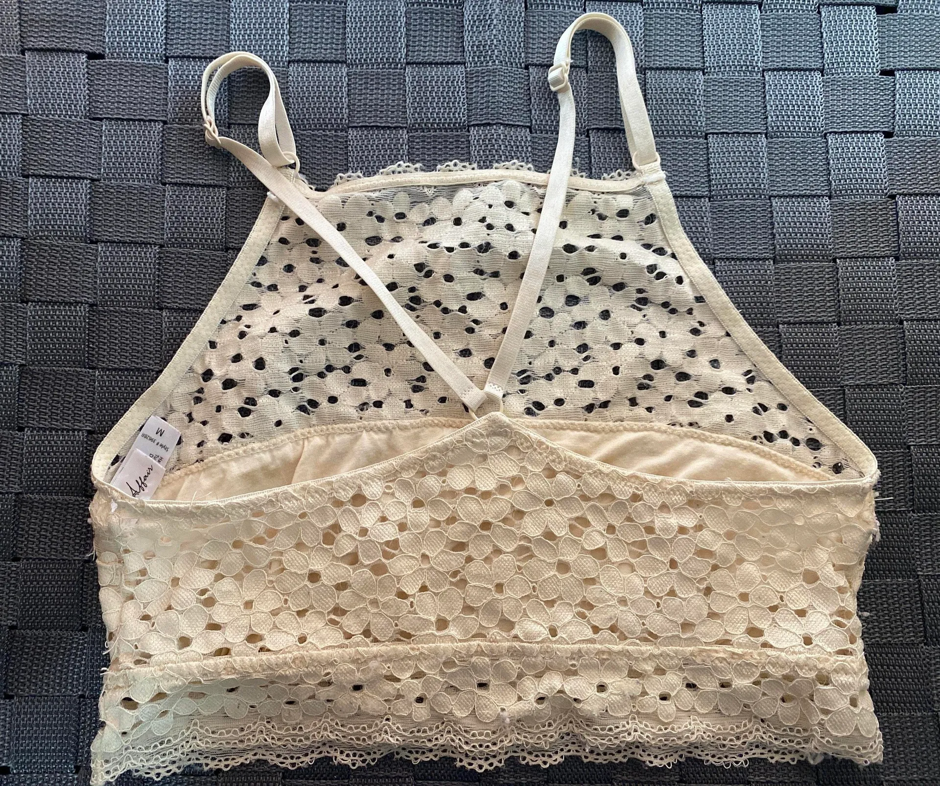Lace Crop Top 👑 Tan Size M - Image 5