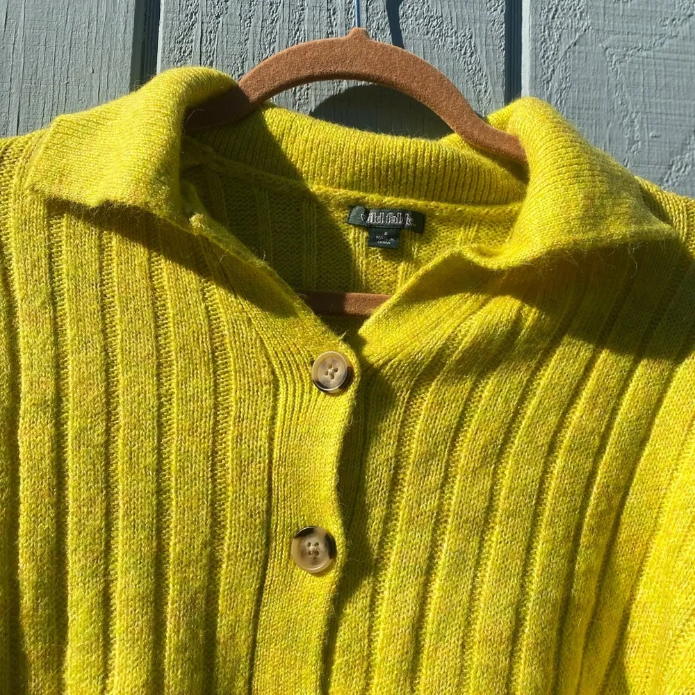 Yellow knit crop sweater - Image 2