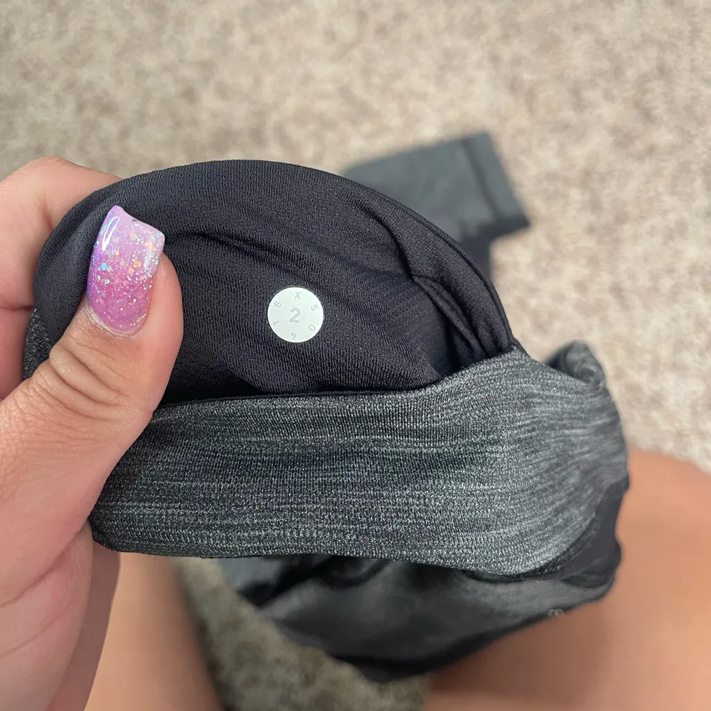 Lululemon Inspire Tight II Grey Black Size 2 - Image 7