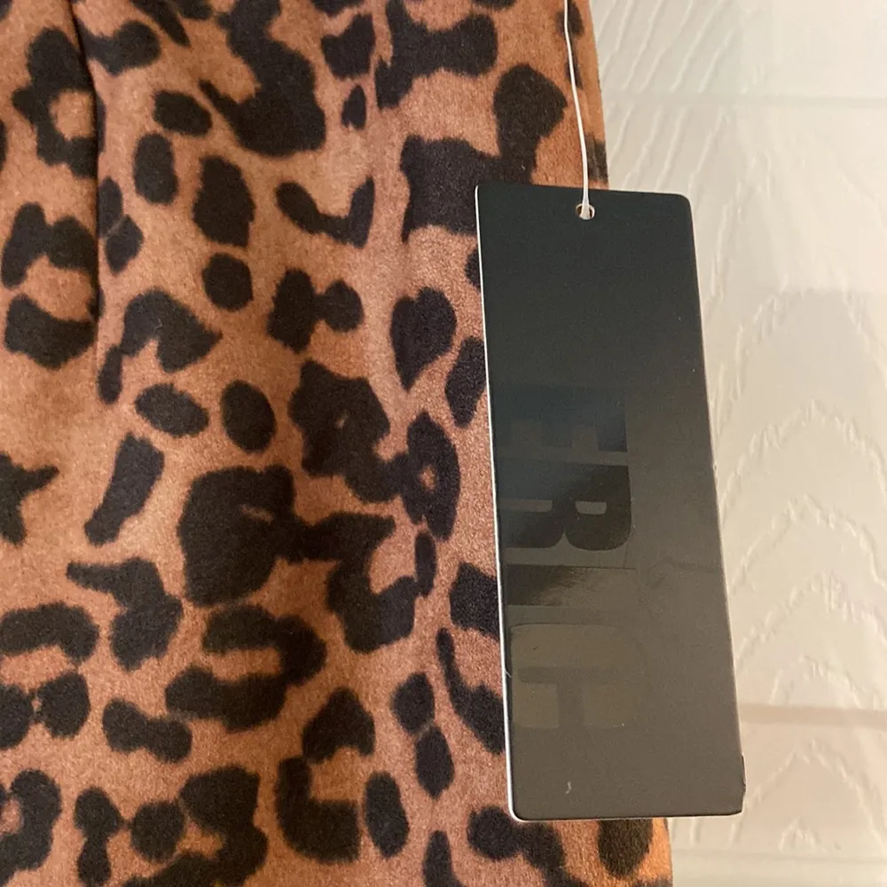 ERIC MID Leopard Print Brown Skirt size L brand new length 27” waist 34” elastic Size L - Image 2