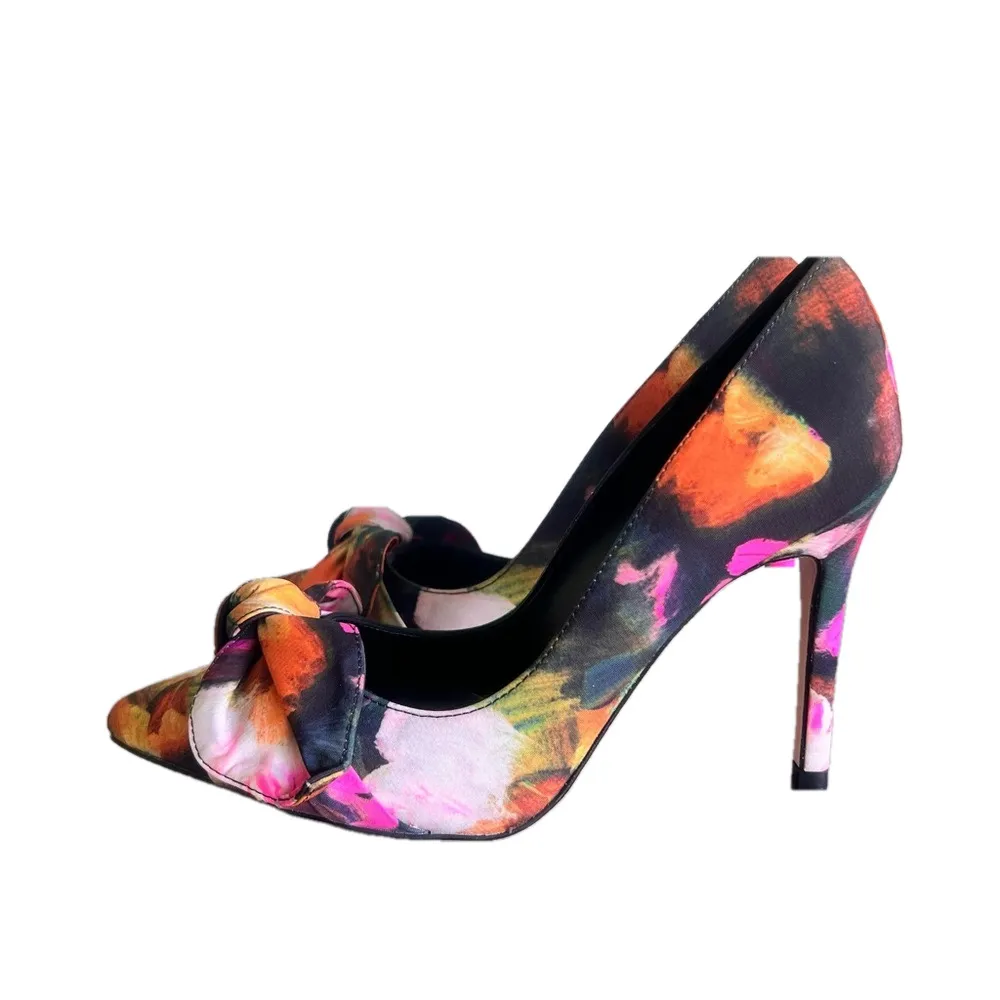 Ted Baker Ryoh Art Print Bow Court Women's Shoe Size 7.5 #920 - Image 6