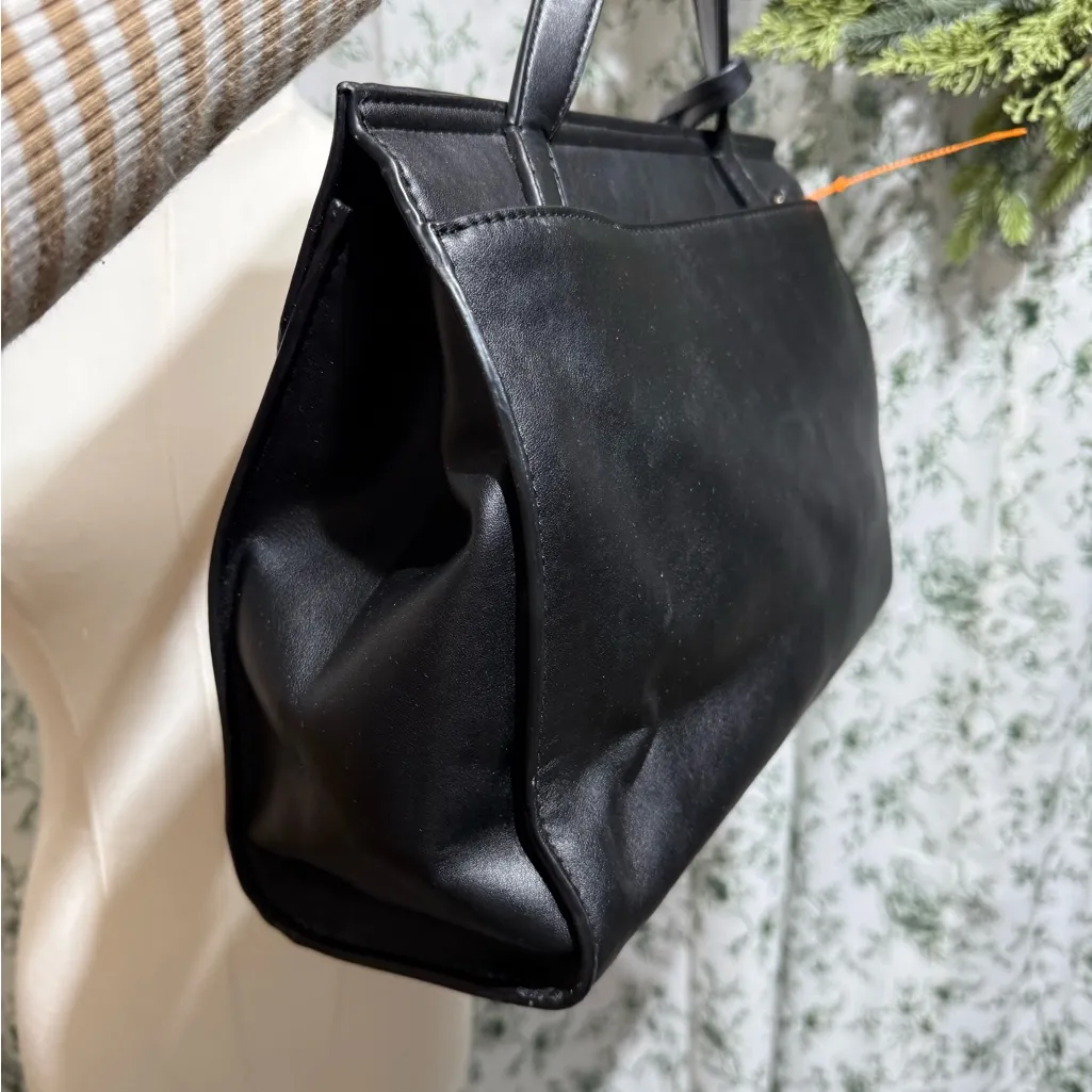 Guess purse black - Image 3